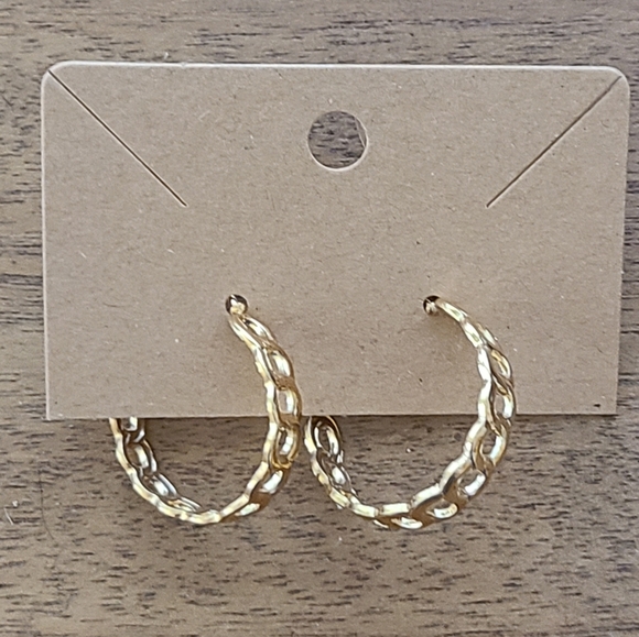 SALE!! Gold Tone Chain Link Hoops - Picture 2 of 4